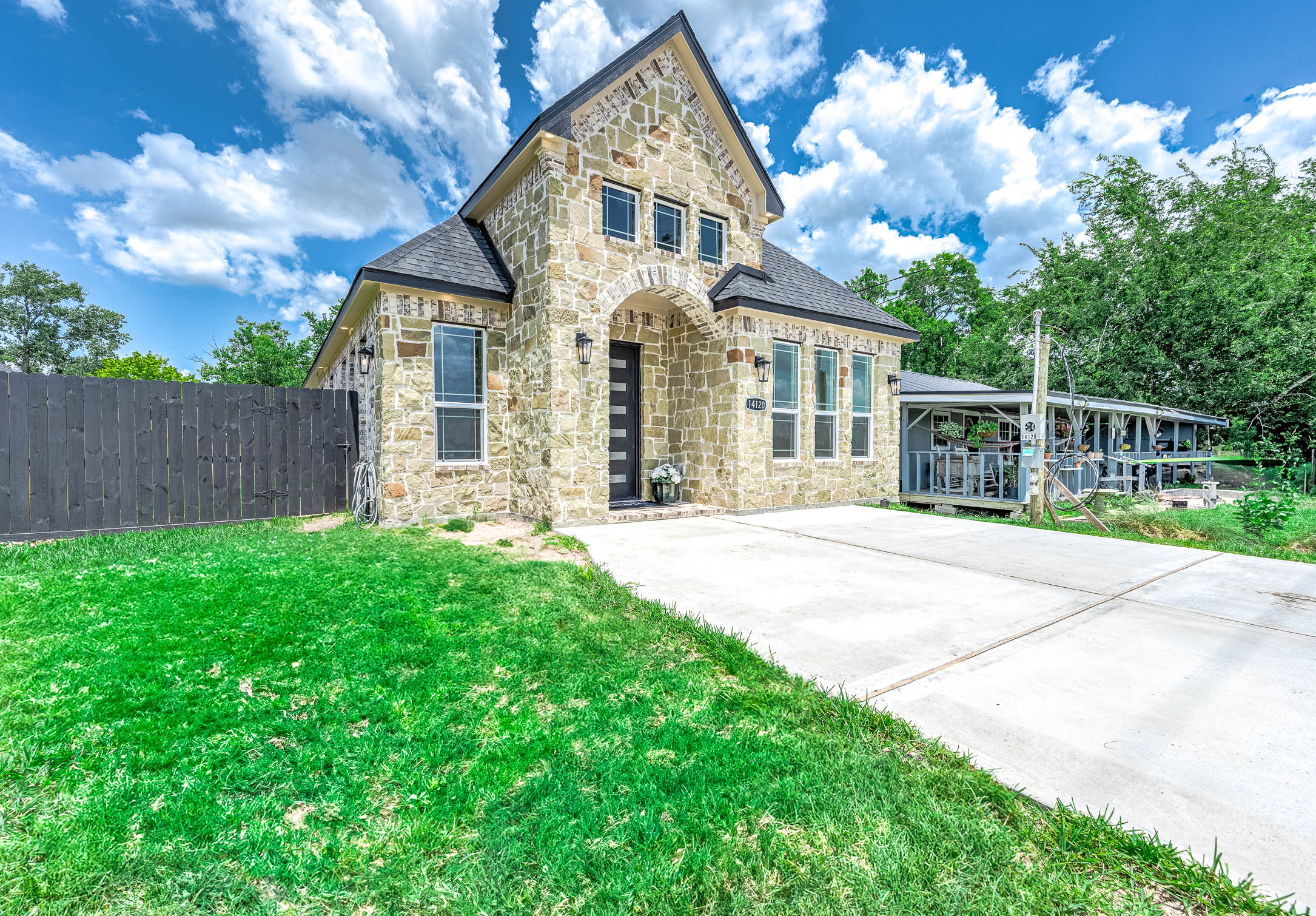 Photo of 14120 FM1236 Rd, Needville, TX 77461
