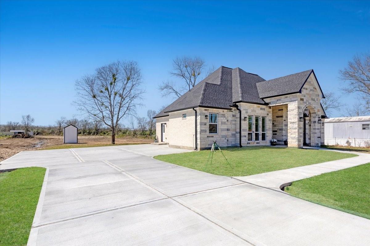 Photo 6 of 8002 Short Rd, Needville, TX 77461