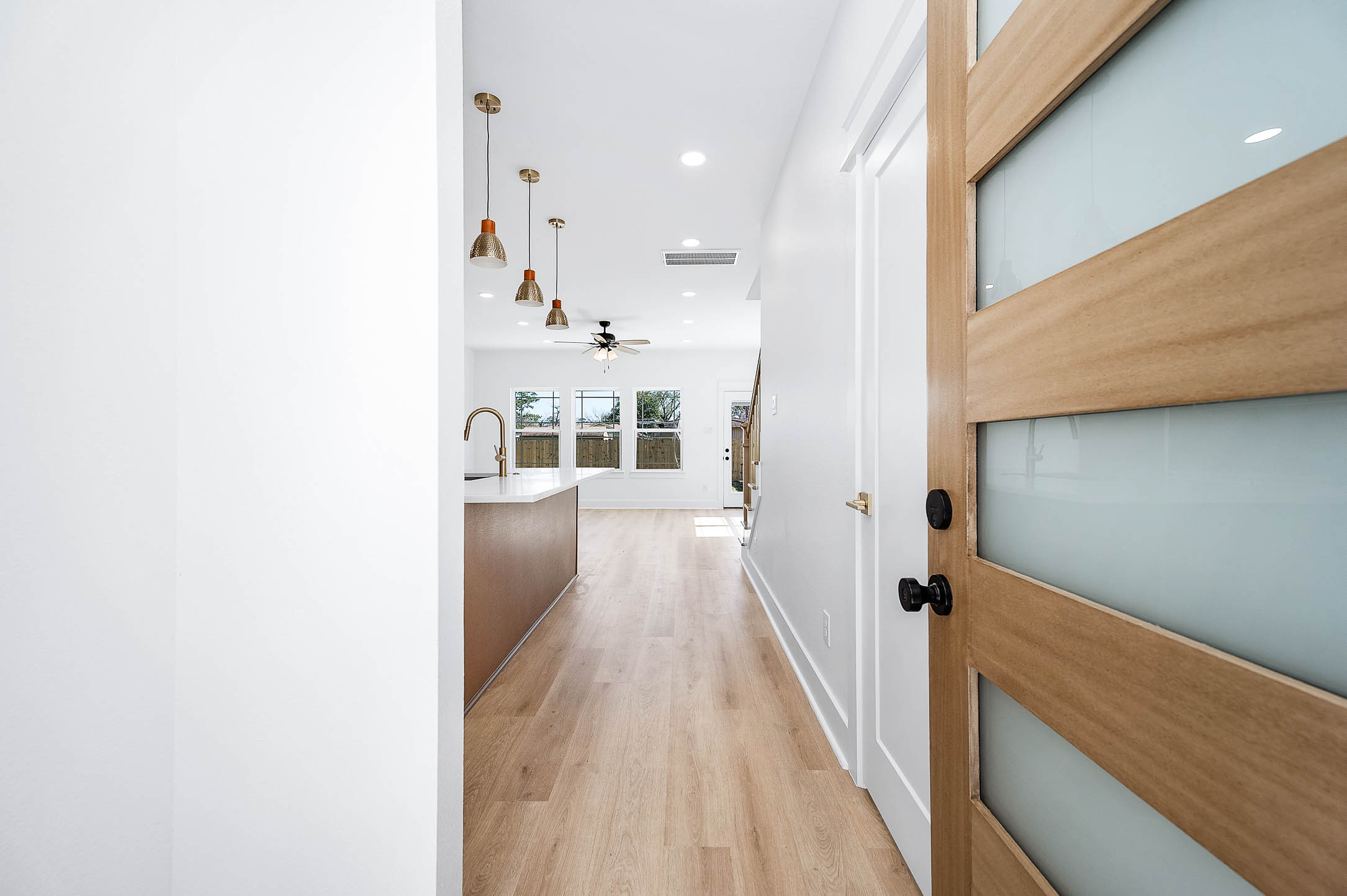 Photo 6 of 8598 Hoffman St, Houston, TX 77016