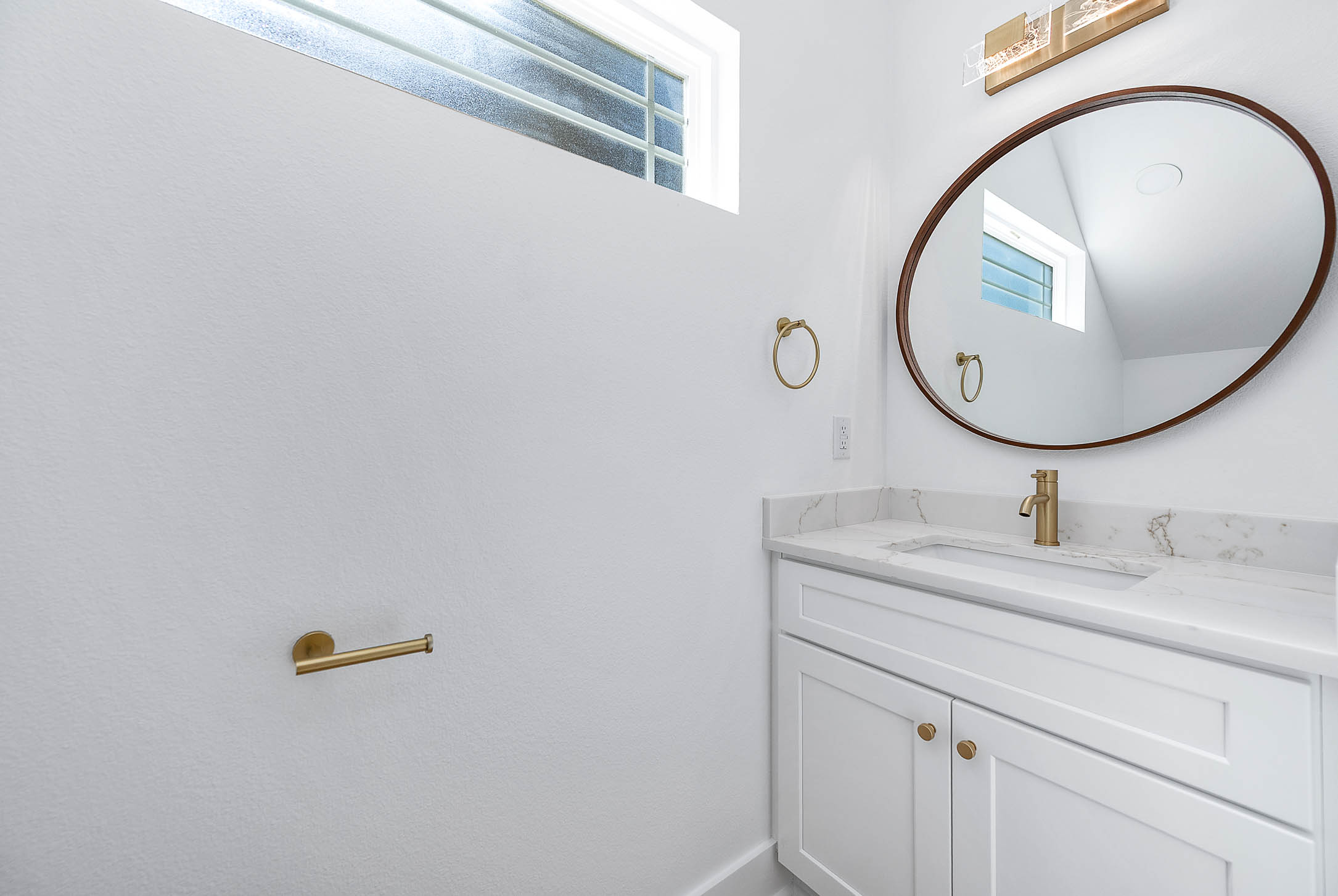 Photo 17 of 8598 Hoffman St, Houston, TX 77016
