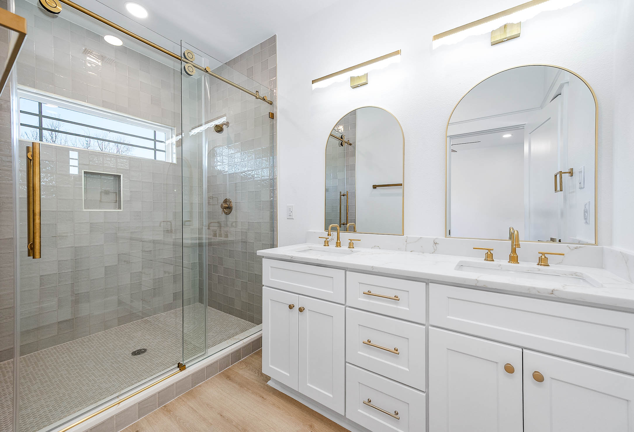 Photo 25 of 8598 Hoffman St, Houston, TX 77016