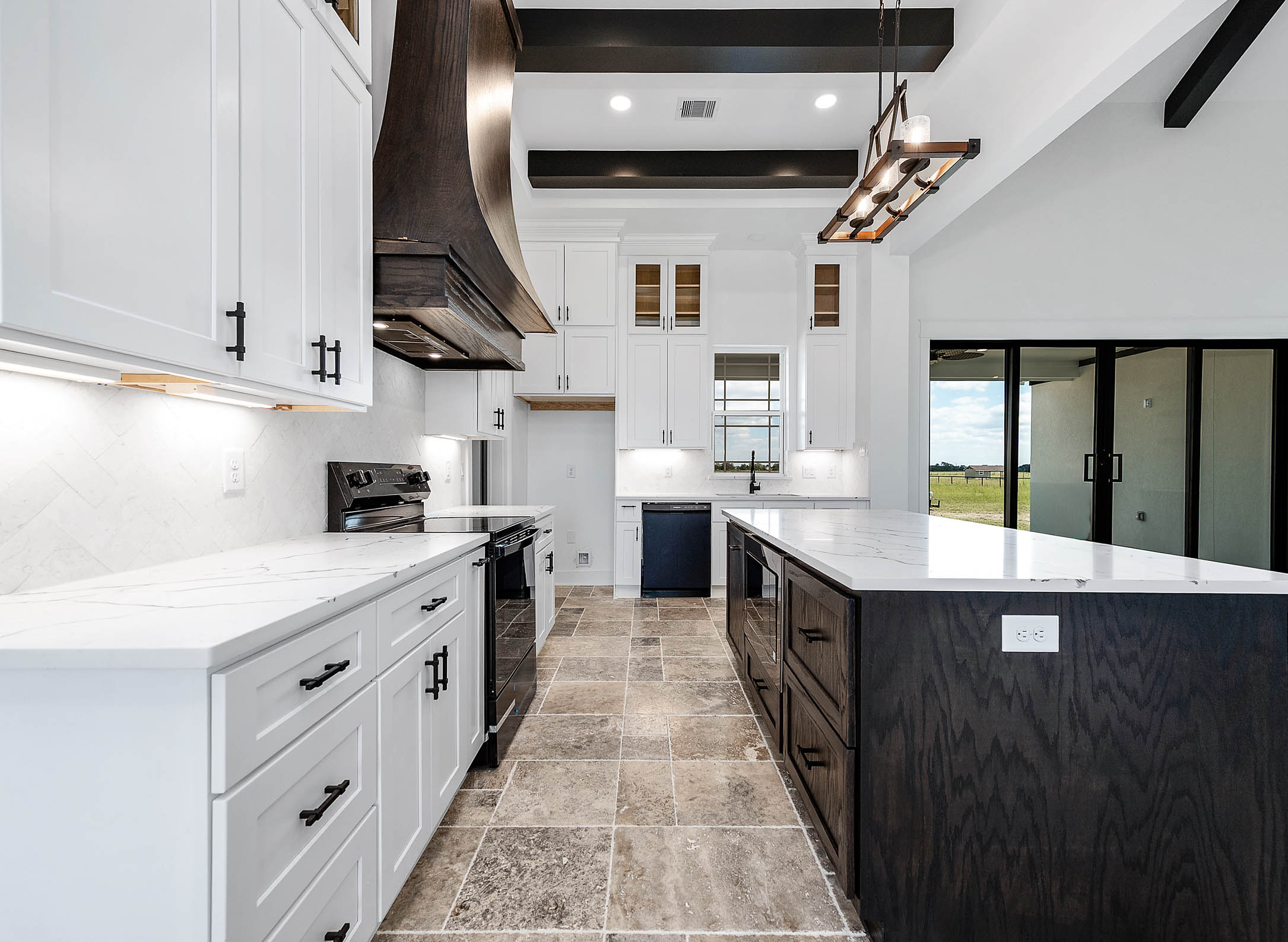 Photo 4 of 10859 Padon Rd, Needville, TX 77461