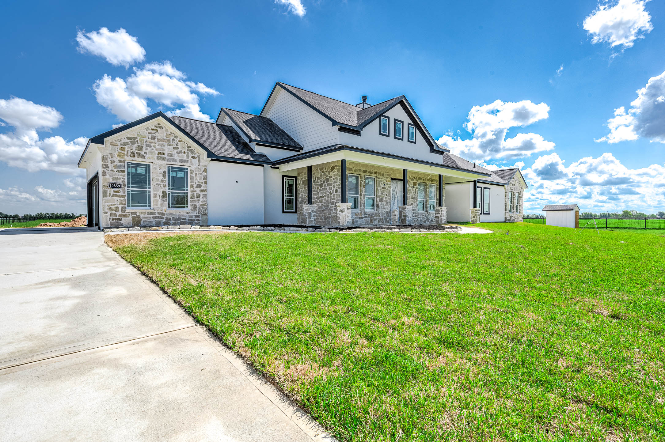 Photo 35 of 10859 Padon Rd, Needville, TX 77461